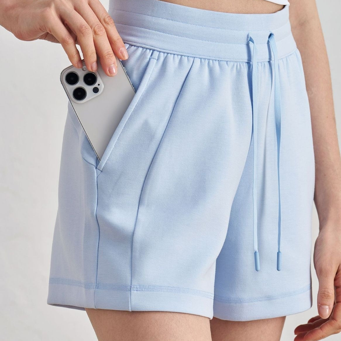 Women’s Yoga Shorts with Pockets – Air Layer Loose Fit